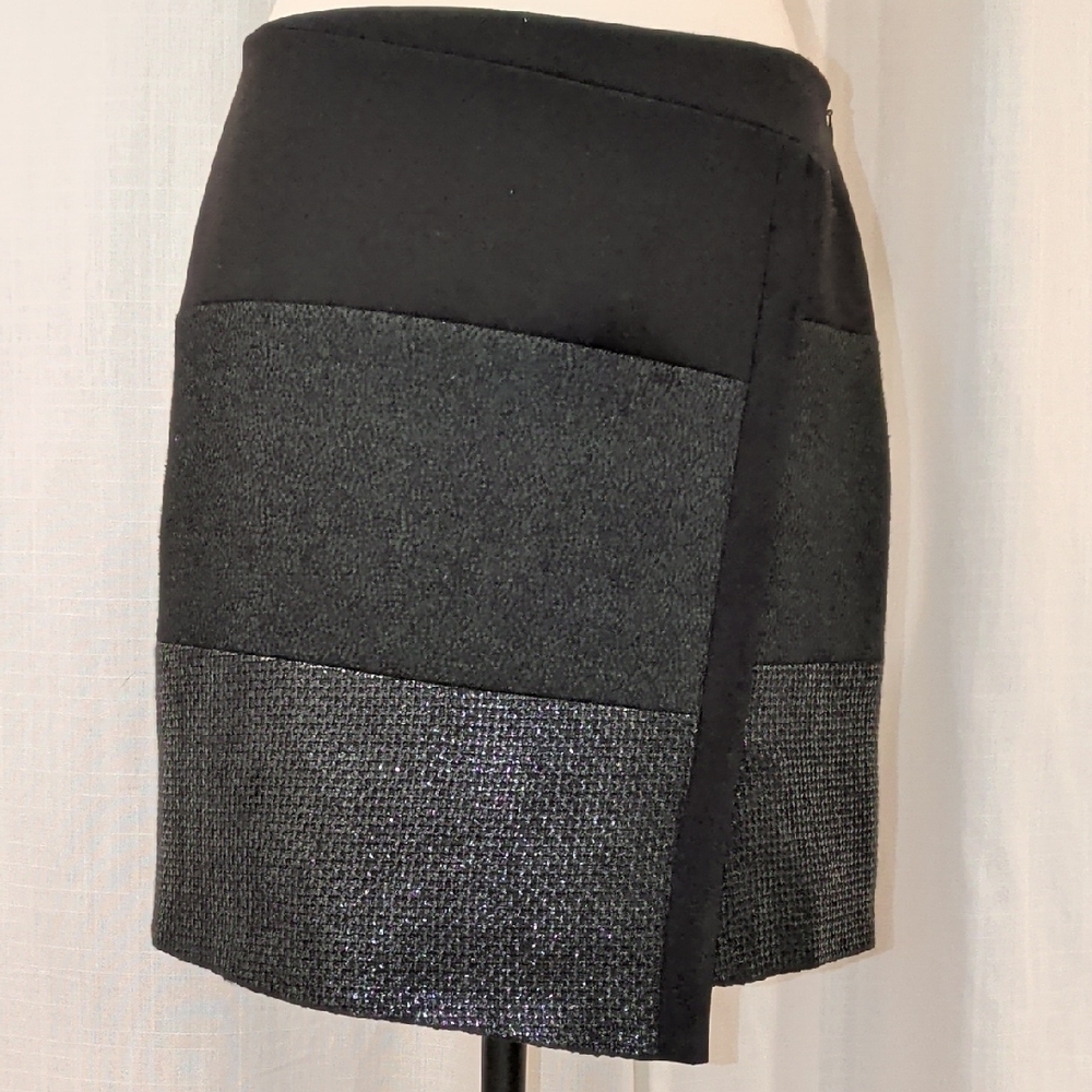 Black Wrap Textured Mini